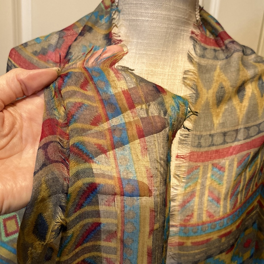 Aztec Scarf - Picture 13 of 17